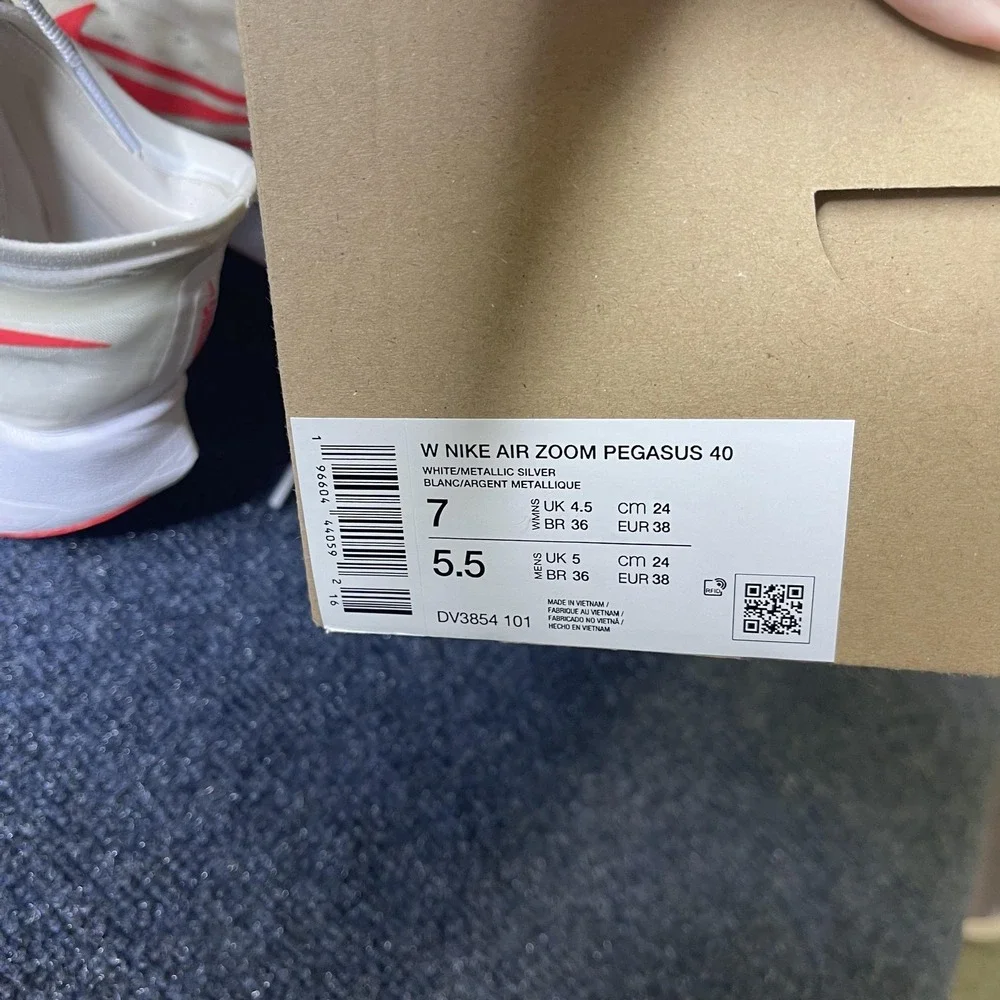 Nike‎ ZoomX Vaporfly NEXT Shoes Womens Size 7 Racing Running DV3854-101
